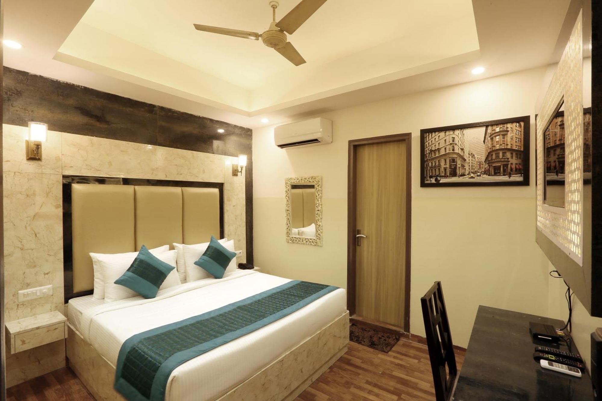 Plazzo Prime Plaza At Delhi Airport Bed & Breakfast Ню Делхи Екстериор снимка